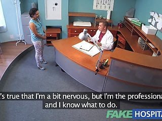 Lingerie von Studio Third Degree Fake Hub fakehospital Patient überhört Arzt ficken Krankenschwester sex